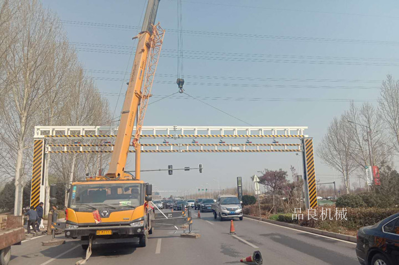 河北邢台第三组限高架
